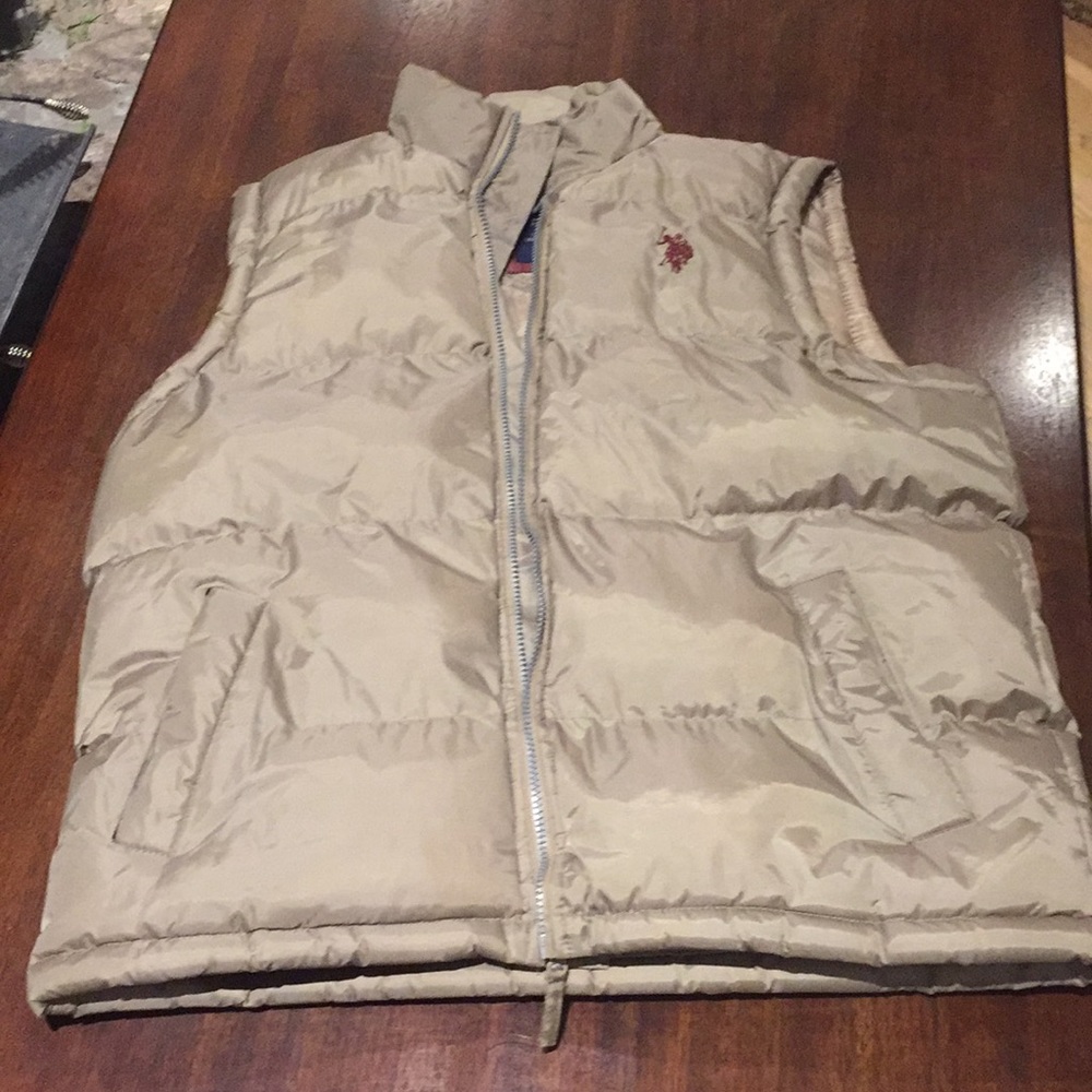 Great means puffer vest